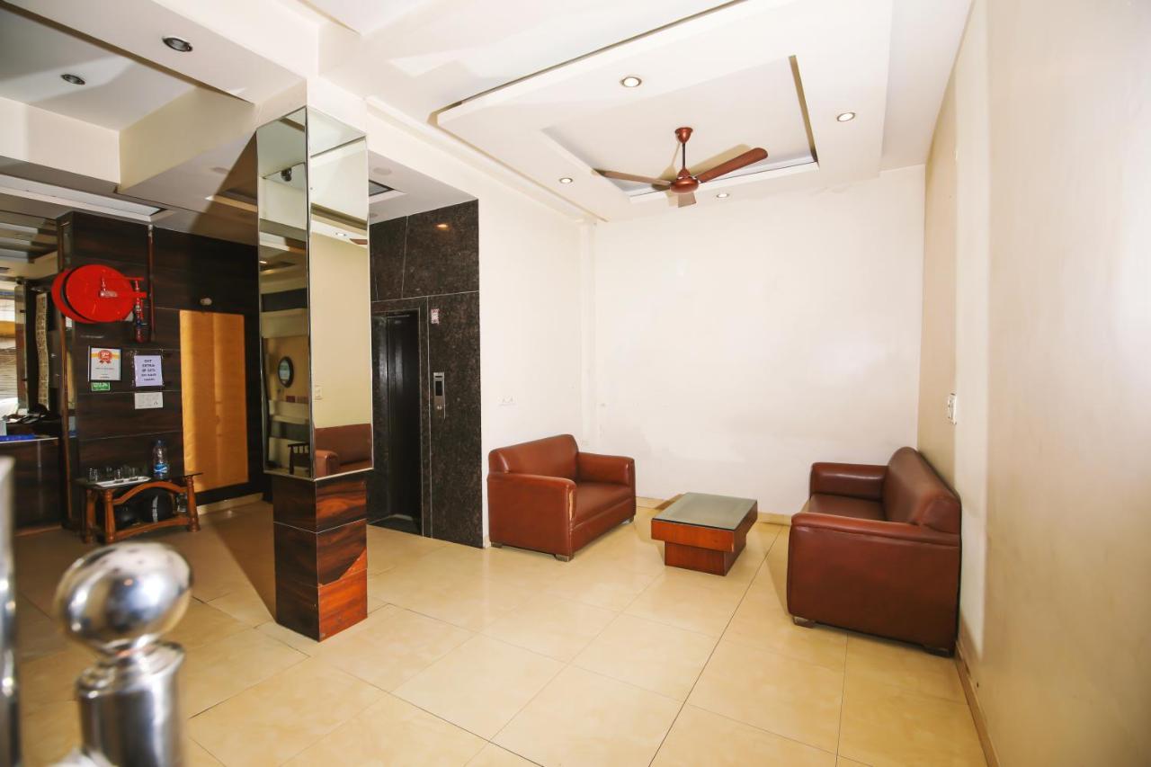 Hotel Lav Kush Deluxe " 3 Min Walking From New Delhi Railway Station " Экстерьер фото
