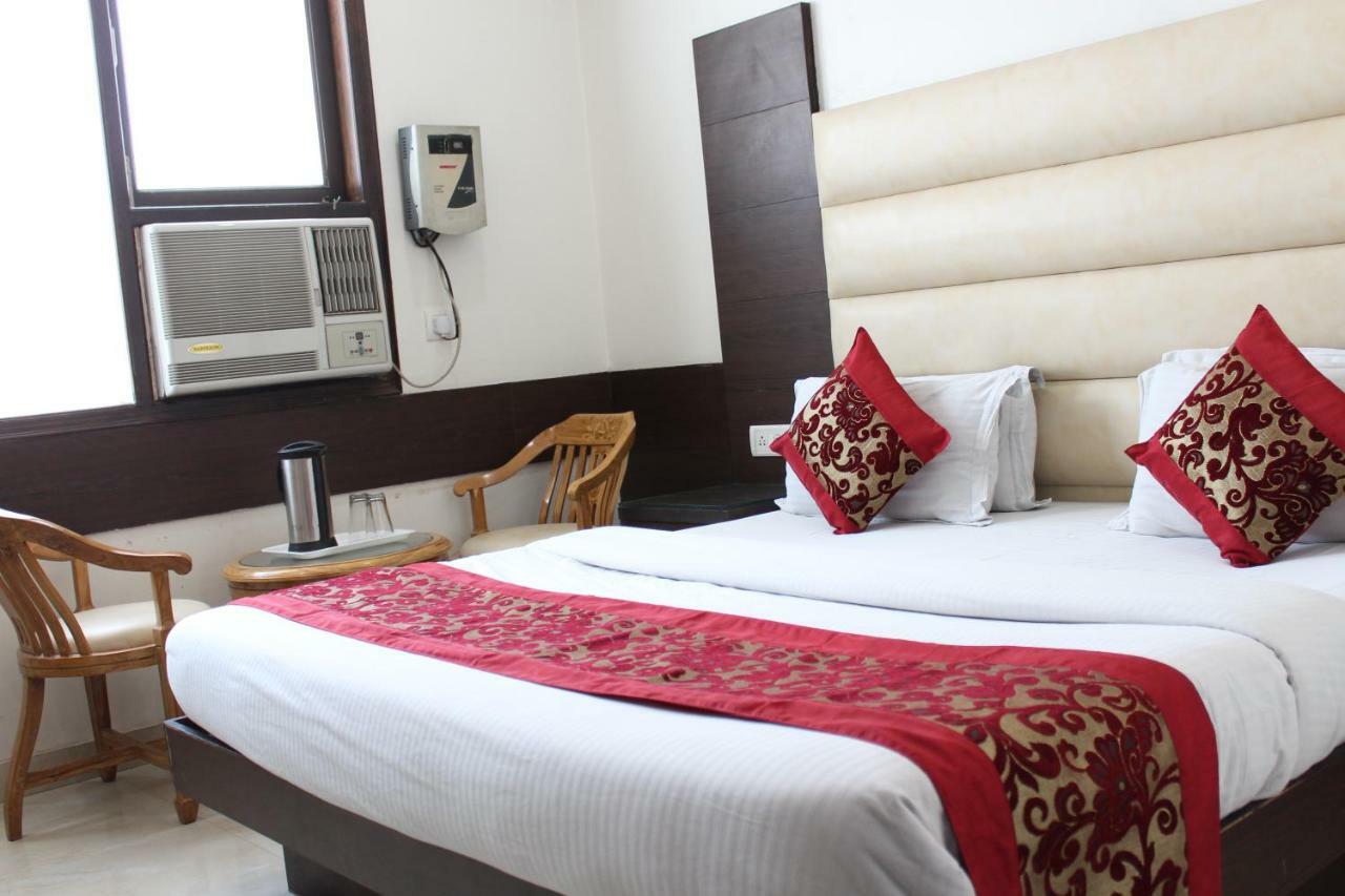 Hotel Lav Kush Deluxe " 3 Min Walking From New Delhi Railway Station " Экстерьер фото