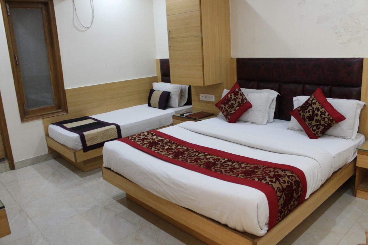 Hotel Lav Kush Deluxe " 3 Min Walking From New Delhi Railway Station " Экстерьер фото