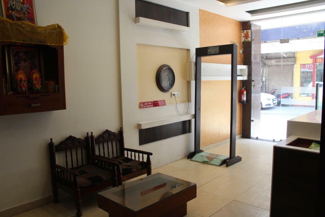 Hotel Lav Kush Deluxe " 3 Min Walking From New Delhi Railway Station " Экстерьер фото