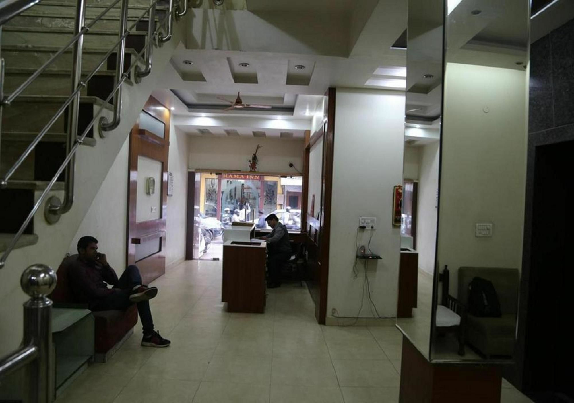 Hotel Lav Kush Deluxe " 3 Min Walking From New Delhi Railway Station " Экстерьер фото